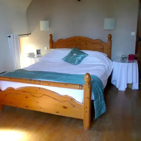 Maison Lumineuse Et Charmante A Avec Piscine Partagee Ferienhaus Carlucet