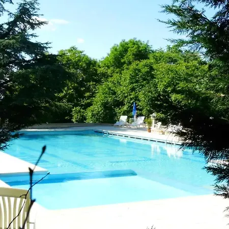 Ferienhaus Maison Lumineuse Et Charmante A Avec Piscine Partagee